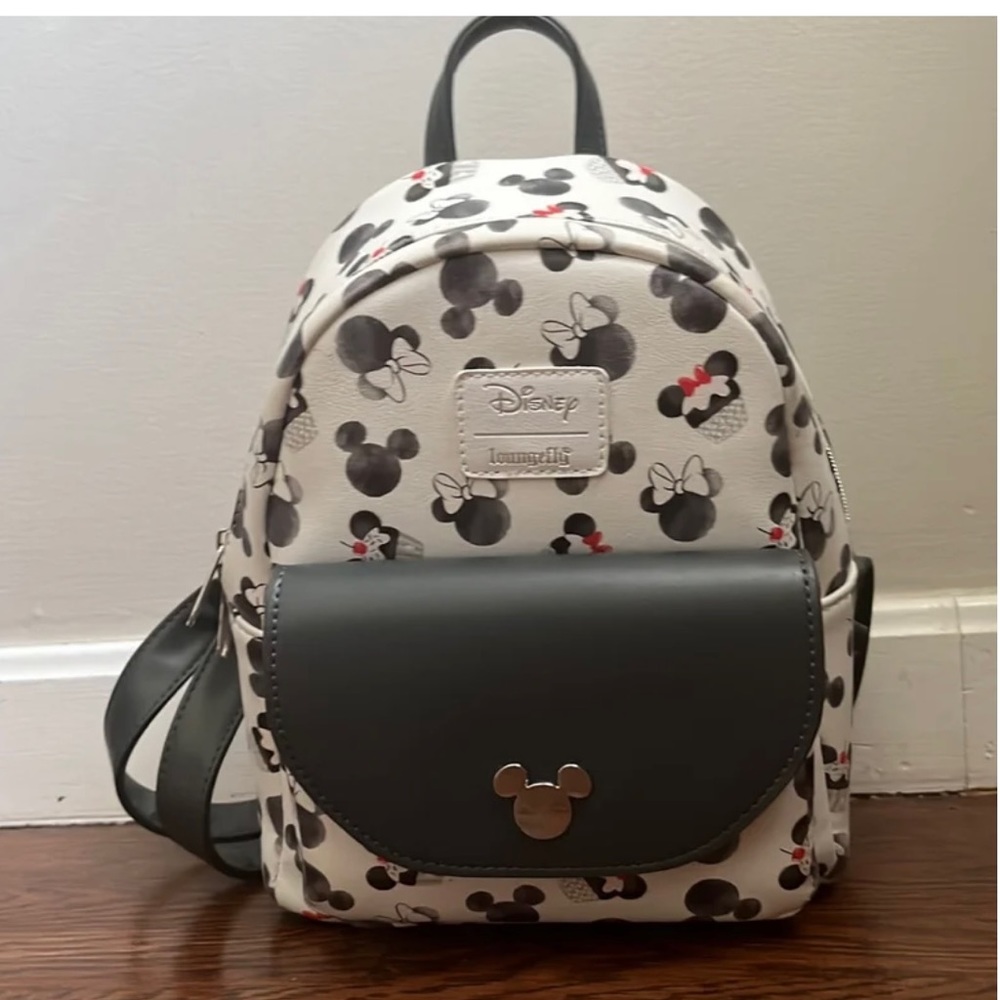 Disney Loungefly- Minnie Cupcake backpack